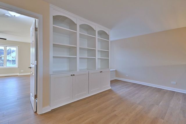 3208 Raphael Court, St. Charles, IL 60175