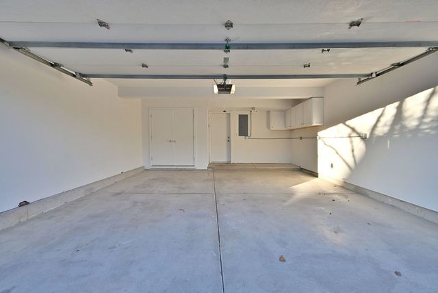 3208 Raphael Court, St. Charles, IL 60175