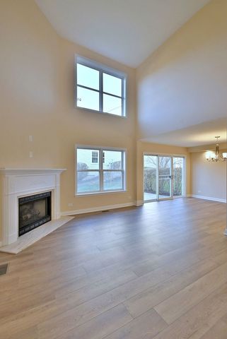 3208 Raphael Court, St. Charles, IL 60175