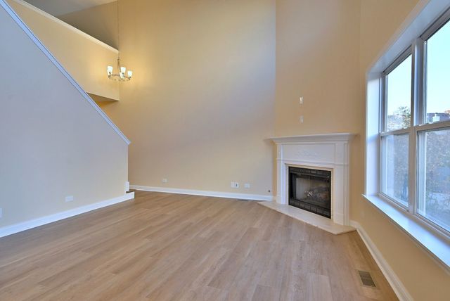 3208 Raphael Court, St. Charles, IL 60175