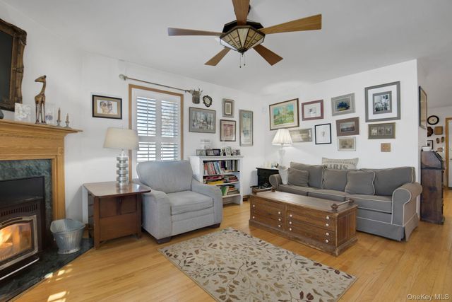 22 Rosemary Way, Rhinebeck, NY 12572