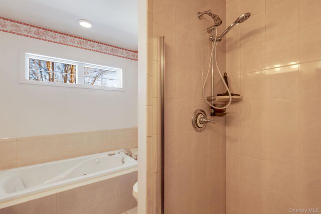 22 Rosemary Way, Rhinebeck, NY 12572