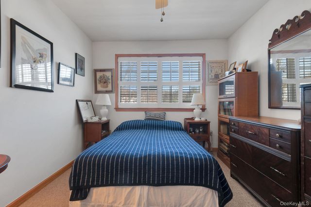 22 Rosemary Way, Rhinebeck, NY 12572