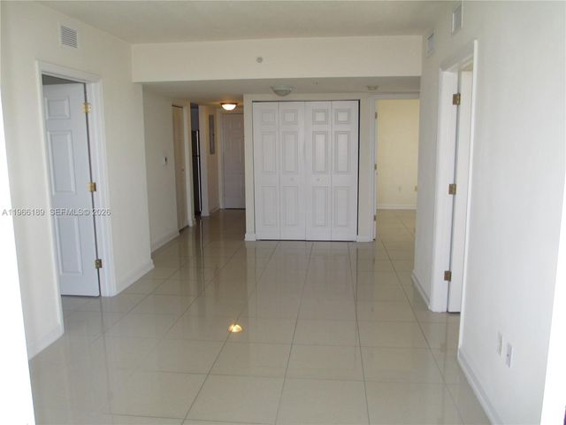 420 SW 12th Ave 1206, Miami, FL 33130