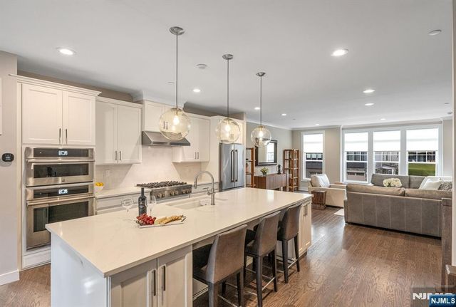 3 Cinnamon Drive, Upper Saddle River, NJ 07458