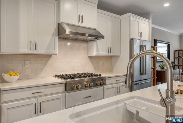 3 Cinnamon Drive, Upper Saddle River, NJ 07458