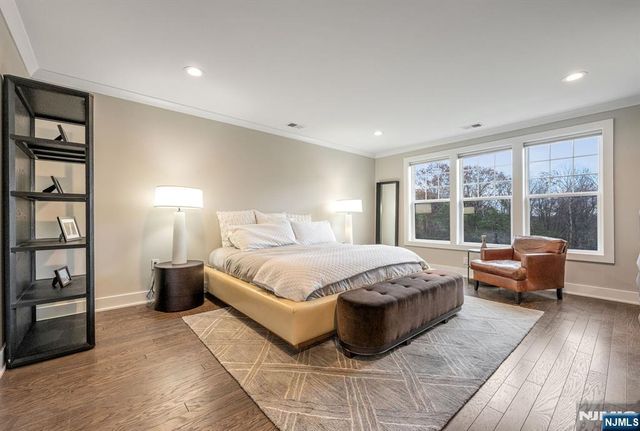 3 Cinnamon Drive, Upper Saddle River, NJ 07458