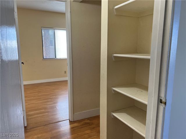 2611 Aracatuba Avenue, Las Vegas, NV 89121