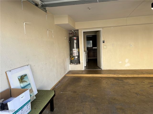 2611 Aracatuba Avenue, Las Vegas, NV 89121