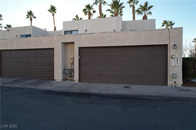 2611 Aracatuba Avenue, Las Vegas, NV 89121