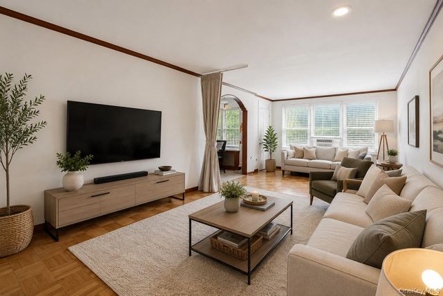 3425 150th Pl 1B, Flushing, NY 11354