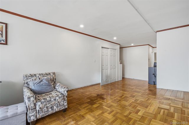 3425 150th Pl 1B, Flushing, NY 11354