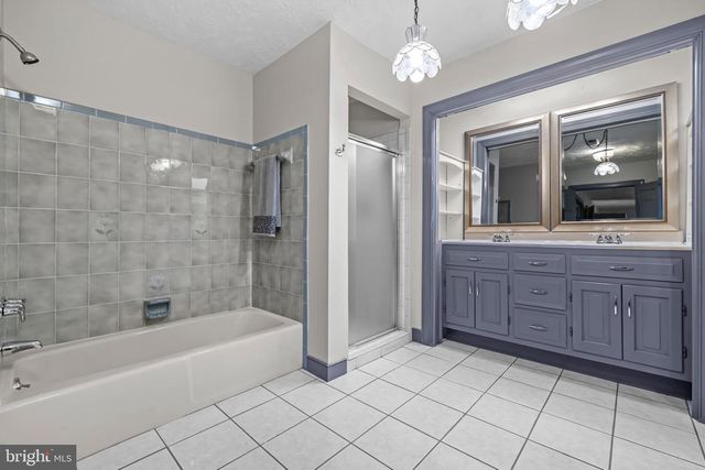 32 CARRIAGE HILL LN, Fredericksburg, VA 22407