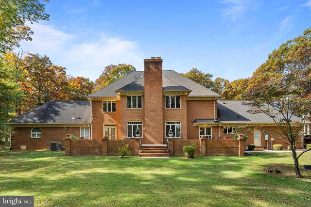 32 CARRIAGE HILL LN, Fredericksburg, VA 22407