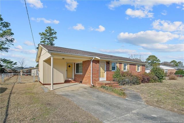 322 Lafayette Street, Saint Pauls, NC 28384