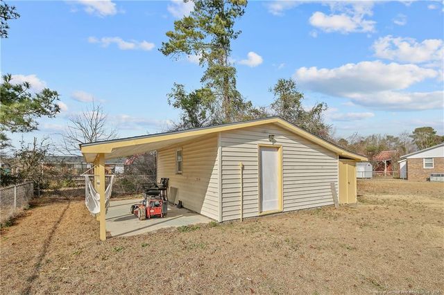 322 Lafayette Street, Saint Pauls, NC 28384