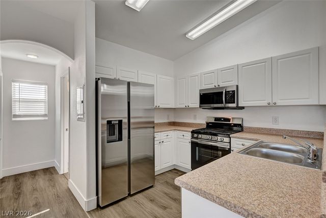 8830 Tomnitz Avenue 101, Las Vegas, NV 89178