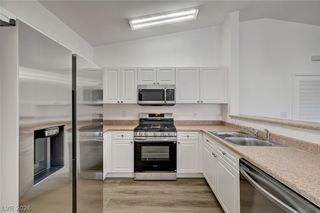 8830 Tomnitz Avenue 101, Las Vegas, NV 89178