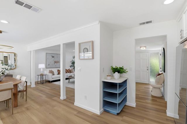451 Oak Grove Avenue 1, Menlo Park, CA 94025