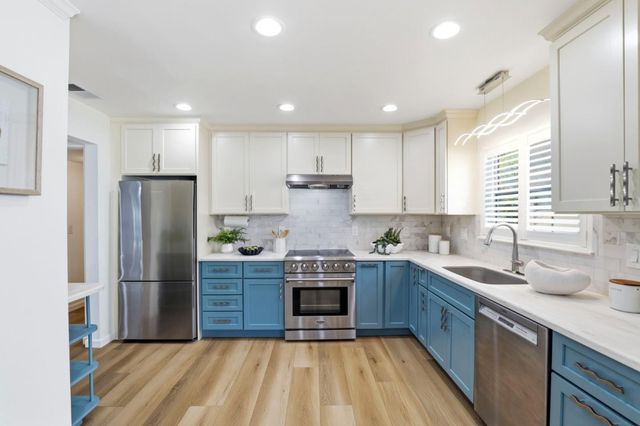 451 Oak Grove Avenue 1, Menlo Park, CA 94025