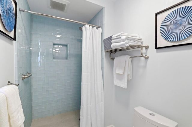 451 Oak Grove Avenue 1, Menlo Park, CA 94025
