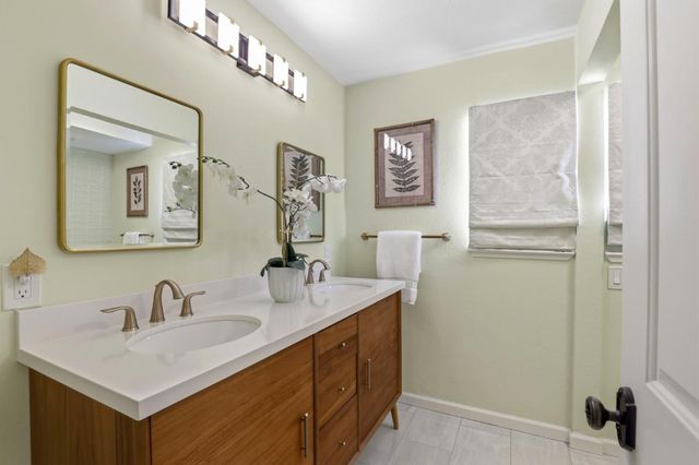 451 Oak Grove Avenue 1, Menlo Park, CA 94025