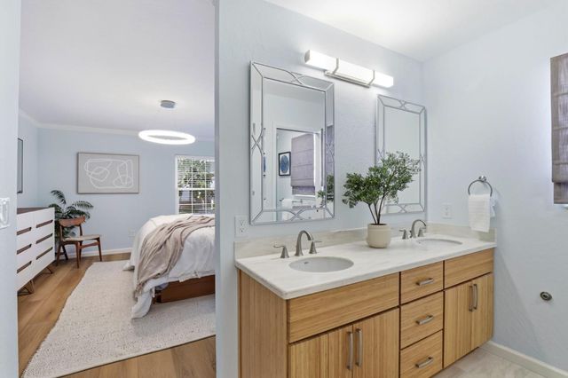 451 Oak Grove Avenue 1, Menlo Park, CA 94025