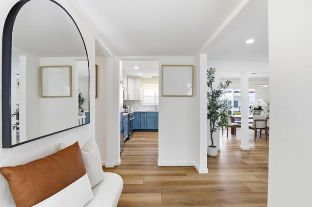 451 Oak Grove Avenue 1, Menlo Park, CA 94025