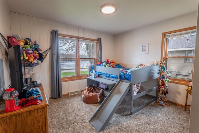 2040 N 1ST STREET, Wisconsin Rapids, WI 54494