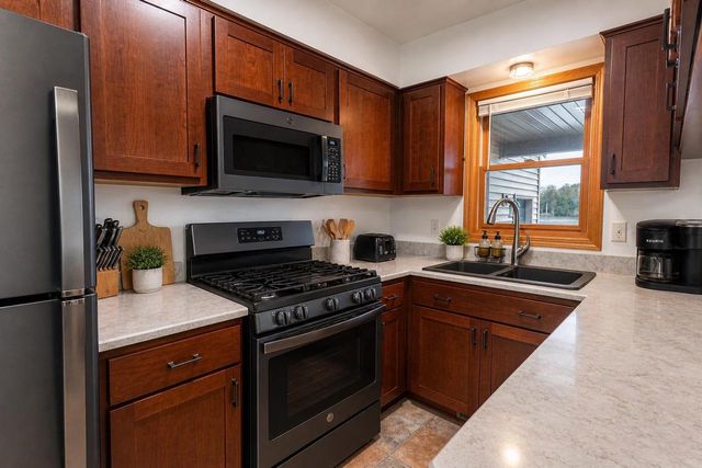 2040 N 1ST STREET, Wisconsin Rapids, WI 54494