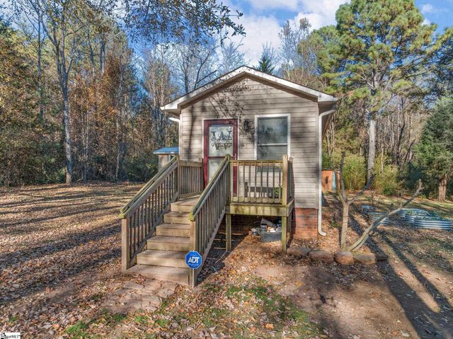 131 Mcginnis Road, Cowpens, SC 29330