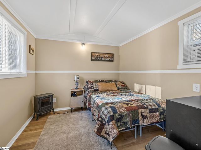 131 Mcginnis Road, Cowpens, SC 29330