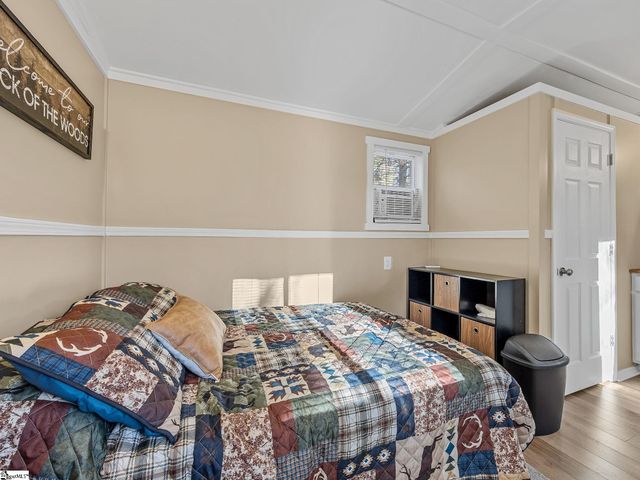 131 Mcginnis Road, Cowpens, SC 29330