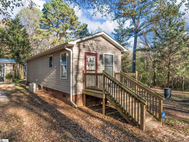 131 Mcginnis Road, Cowpens, SC 29330