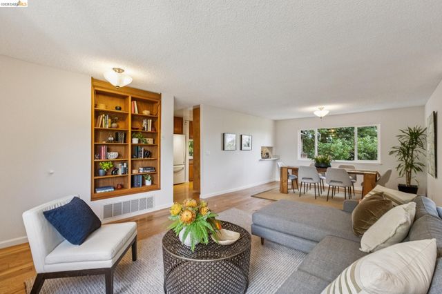 1131 Mitchell Way, El Sobrante, CA 94803