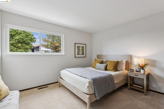 1131 Mitchell Way, El Sobrante, CA 94803