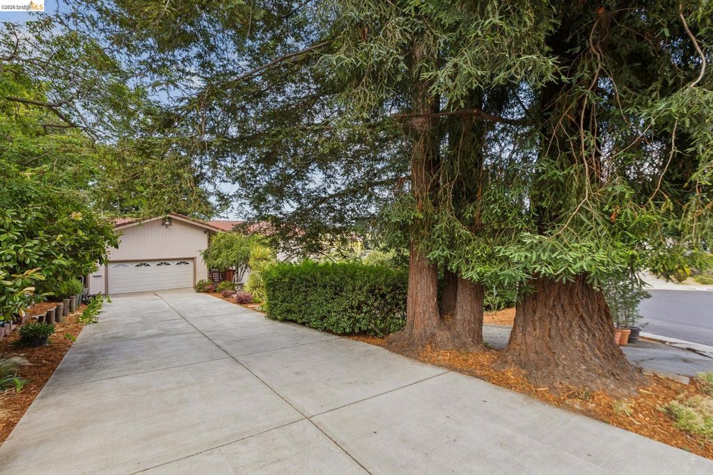 1131 Mitchell Way, El Sobrante, CA 94803