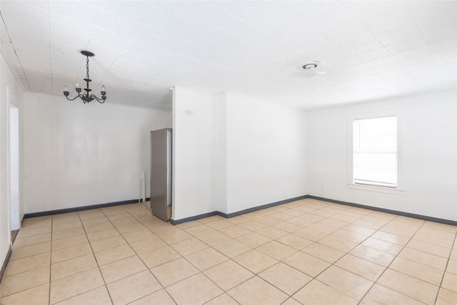 1902 Bristol Drive, Sweetwater, TX 79556