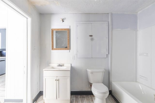 1902 Bristol Drive, Sweetwater, TX 79556