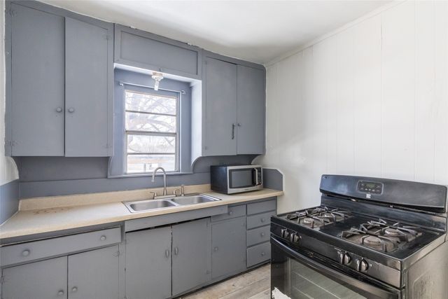 1902 Bristol Drive, Sweetwater, TX 79556