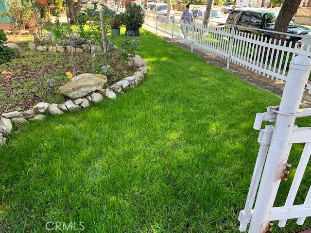 3209 W 110th Street front house, Inglewood, CA 90303