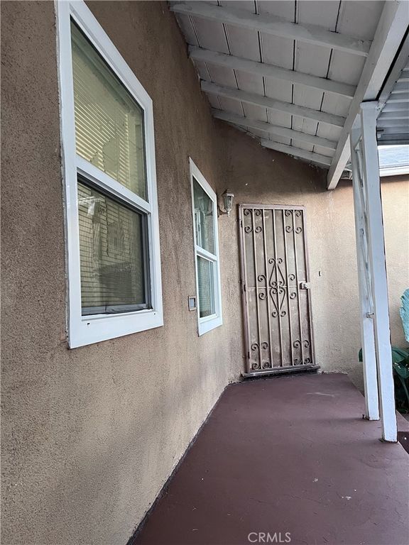 333 E 83rd Street, Los Angeles, CA 90003 — photo 2