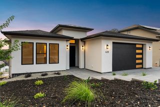 420 Miles Ct, Auburn, CA 95603