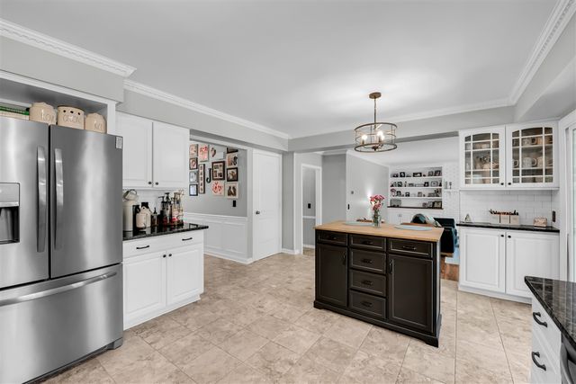 3394 Edmunton Drive, Rochester Hills, MI 48306