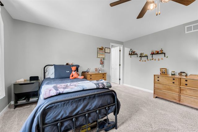 3394 Edmunton Drive, Rochester Hills, MI 48306