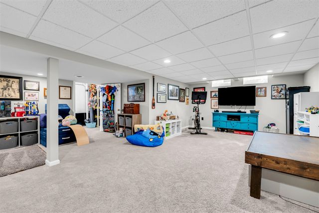 3394 Edmunton Drive, Rochester Hills, MI 48306
