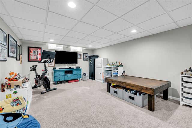3394 Edmunton Drive, Rochester Hills, MI 48306