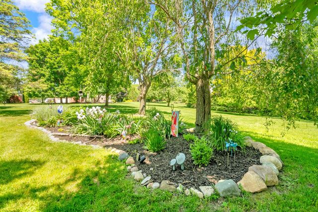 3394 Edmunton Drive, Rochester Hills, MI 48306