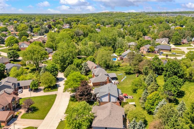 3394 Edmunton Drive, Rochester Hills, MI 48306