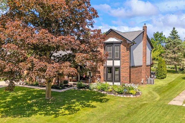 3394 Edmunton Drive, Rochester Hills, MI 48306